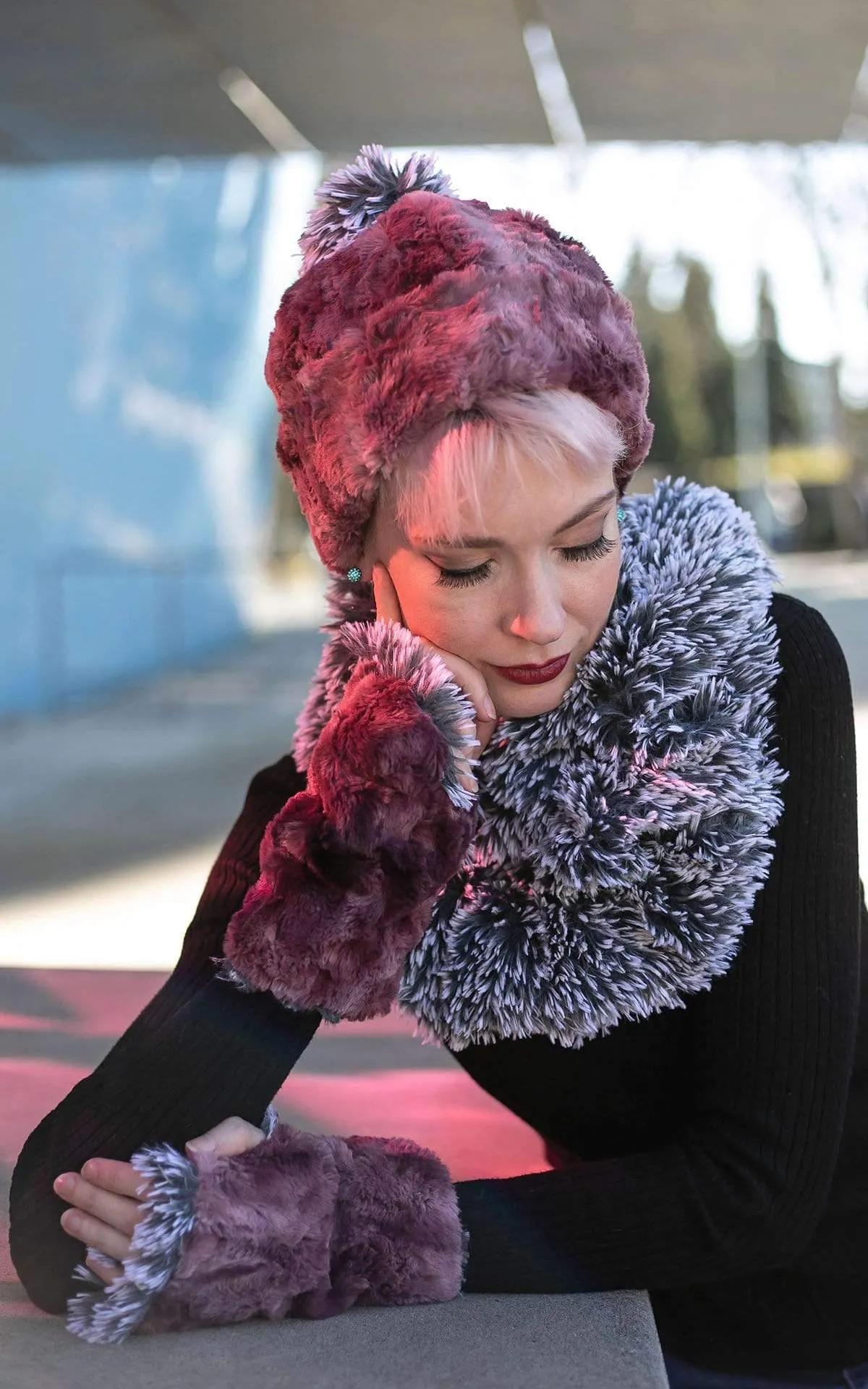 Fingerless / Texting Gloves, Reversible - Luxury Faux Fur in Highland in Skye