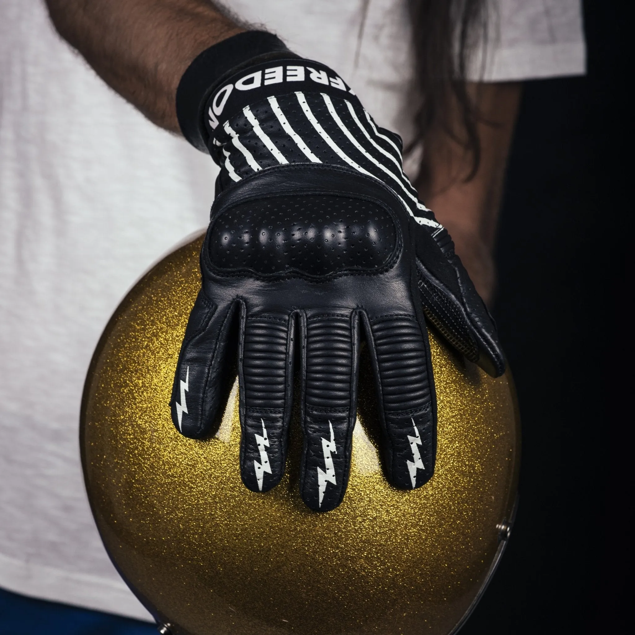 Holy Freedom Ipnotico Gloves