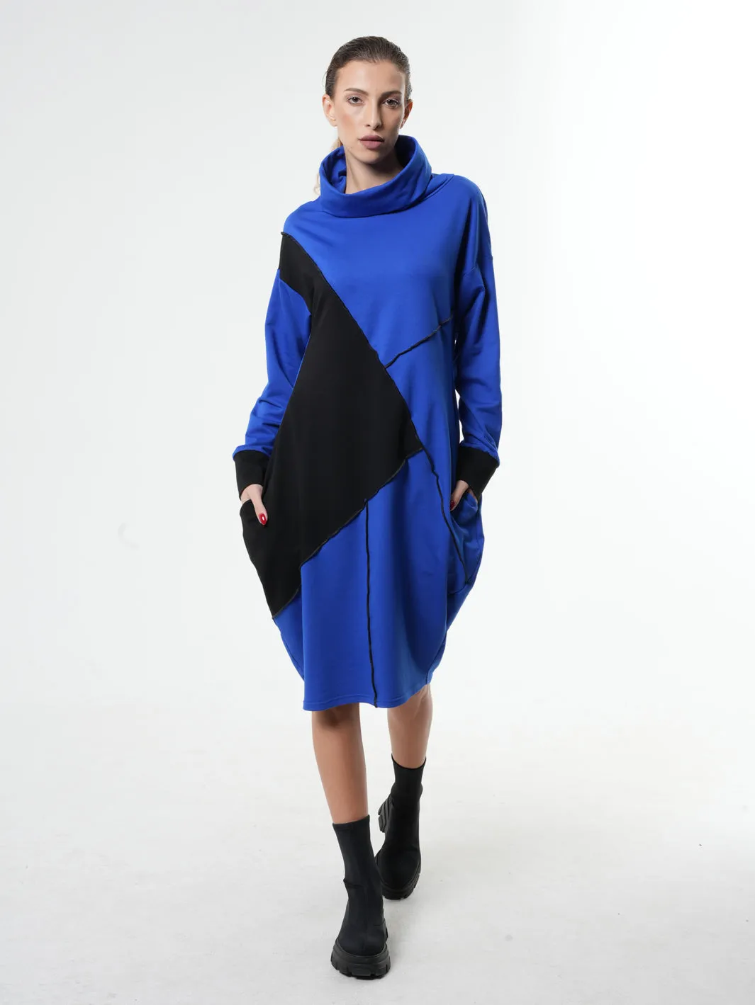 Long Sleeve Cotton Dress With Turtleneck in Blue