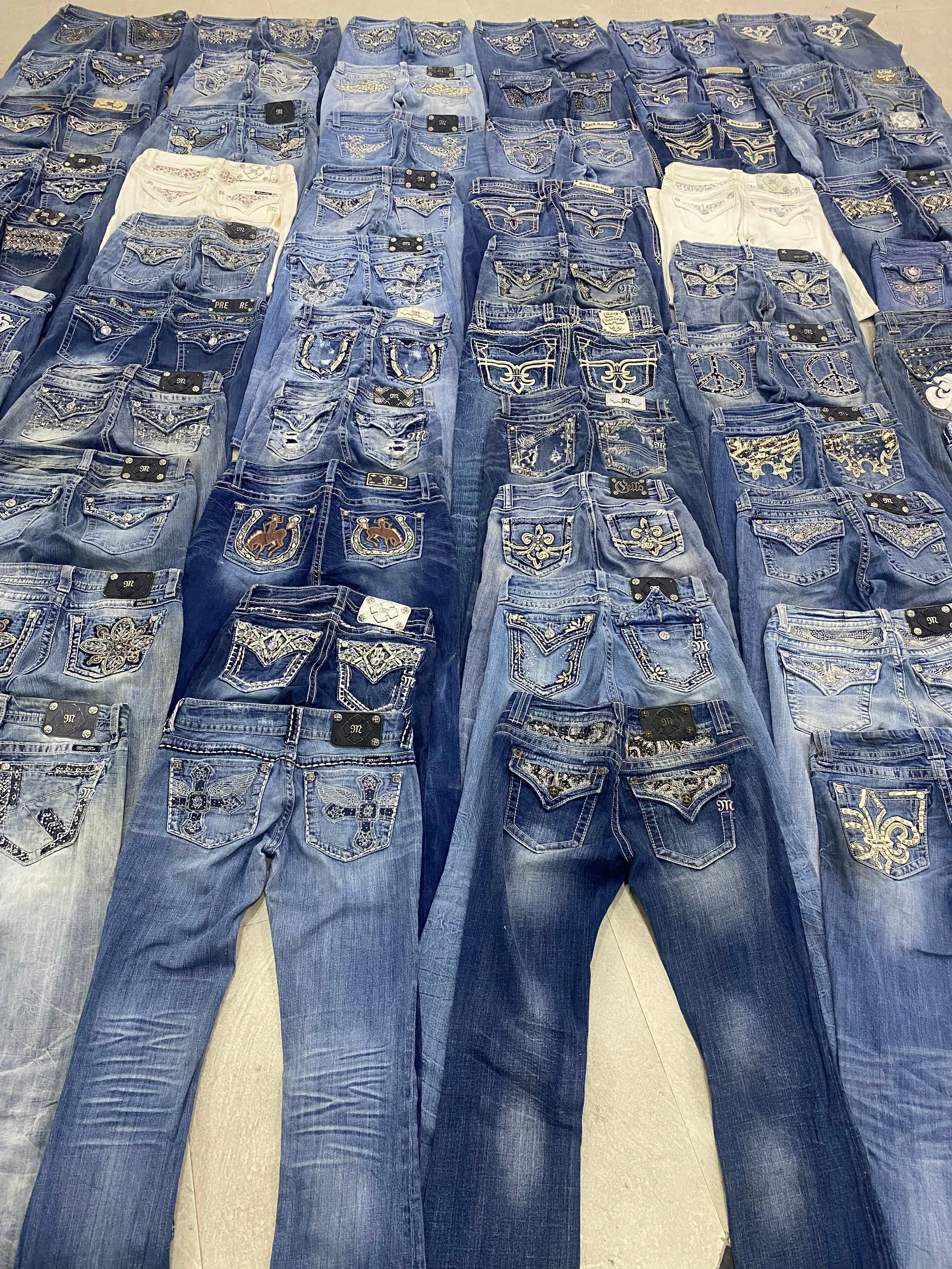 Miss Me jeans -25 pieces