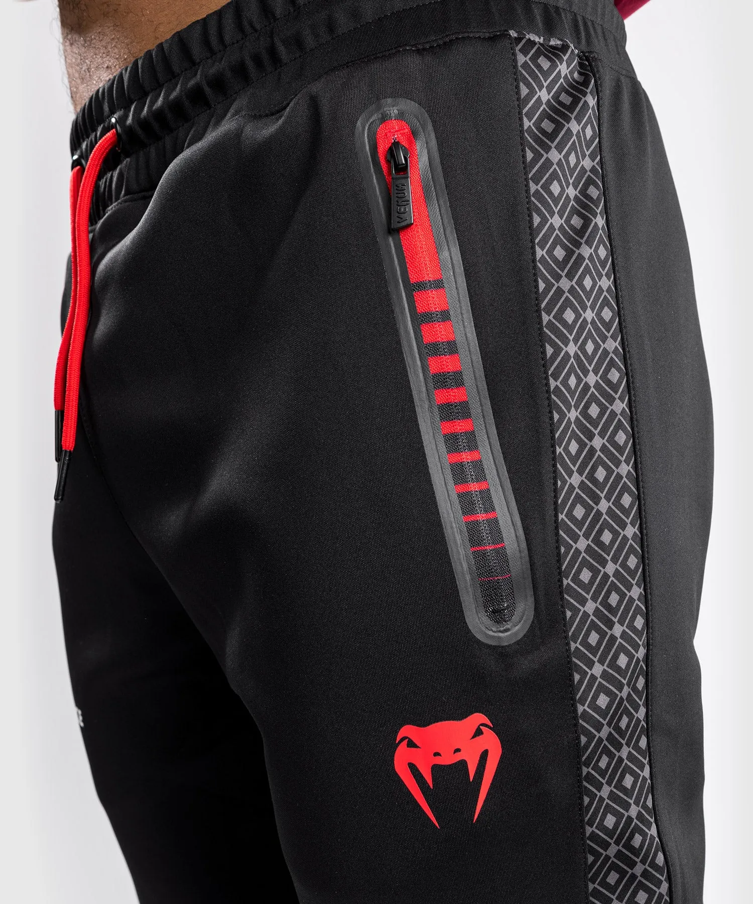 UFC Venum Performance Institute Joggers - Black/Red